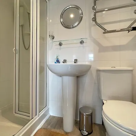 Salcombe - 2 Bedroom Flat, Fantastic Harbour Views Exterior photo