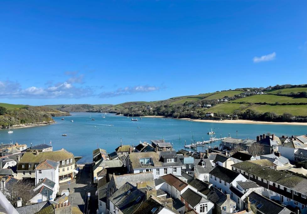 - 2 Bedroom Flat, Fantastic Harbour Views Salcombe